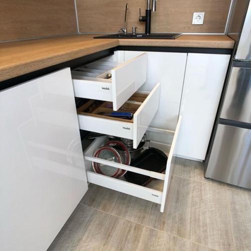 А мы такую кухню выбрали. 08