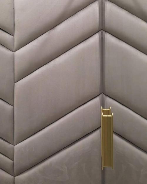 Прихожая сразу после монтажа. 07