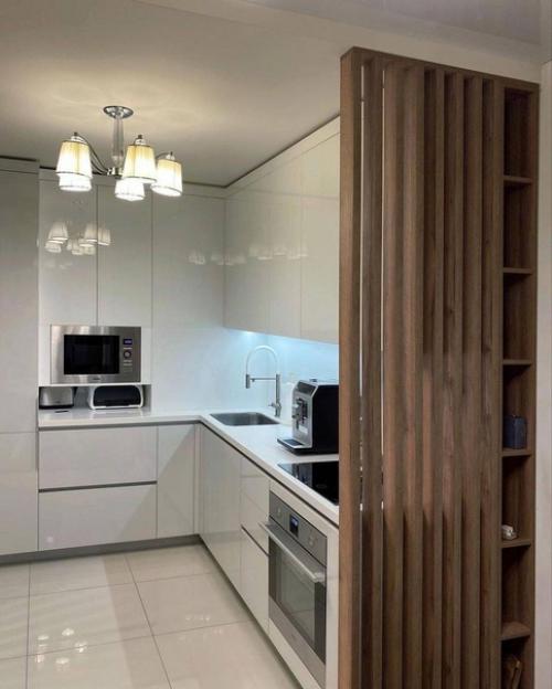 Ну а это наша кухня с небольшим зонированием. 05