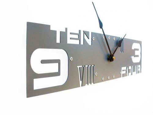 Часы давно перестали быть просто утилитарным предметом: часто это украшение интерьера. 04