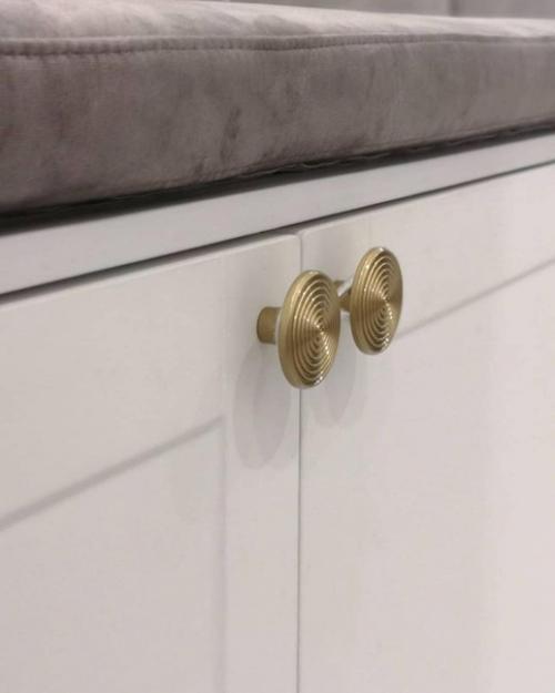 Прихожая сразу после монтажа. 04