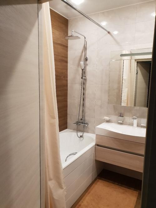 Дизайнер и исполнитель я. долго но результатом доволен. 07