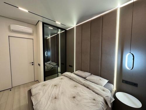 100 кв.  м под дальнейшую аренду. 08