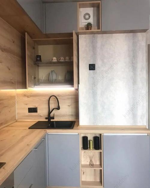 Кухню сама проектировала, если будут интересны размеры и из чего она сделана, то напишу. 06