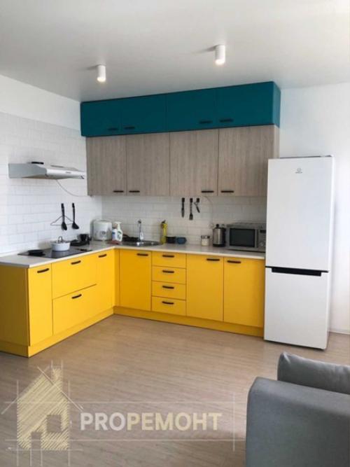 Пример использования ярких цветов в интерьере. 05