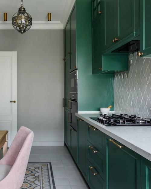 На капитальный ремонт квартиры ушло примерно 4 месяца. 03