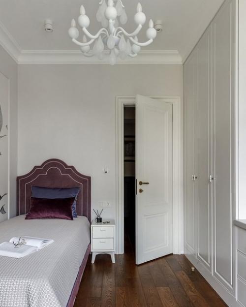 На капитальный ремонт квартиры ушло примерно 4 месяца. 05