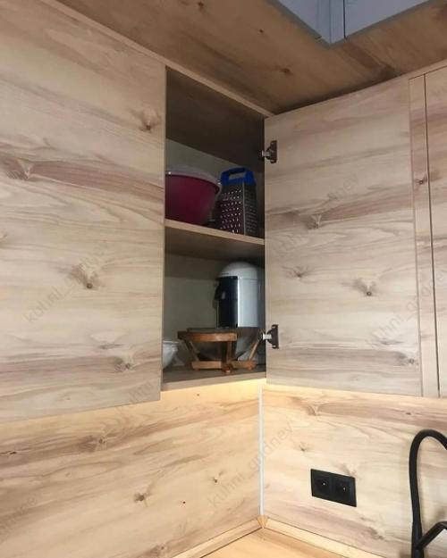 Кухню сама проектировала, если будут интересны размеры и из чего она сделана, то напишу. 03