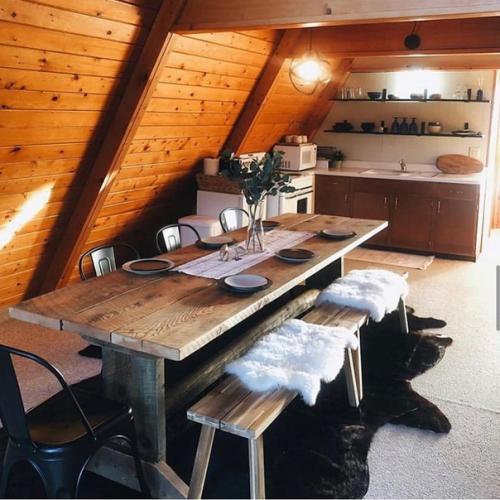 Просто красивый классический американский A - Frame из Колорадо. 01