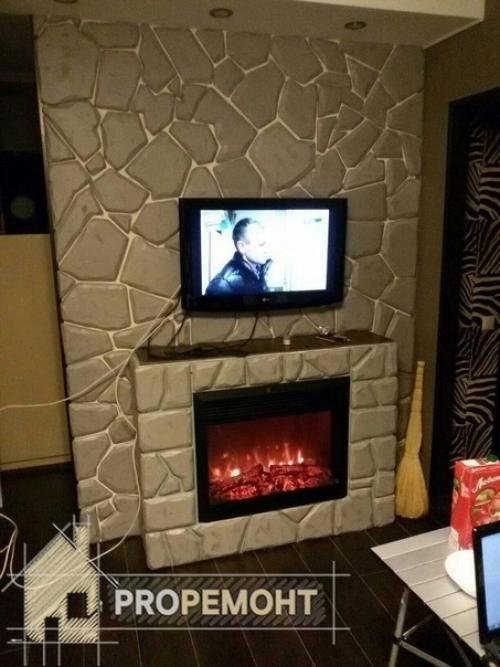 Наша поделка решили сделать отделку стены и камина под камень. 03