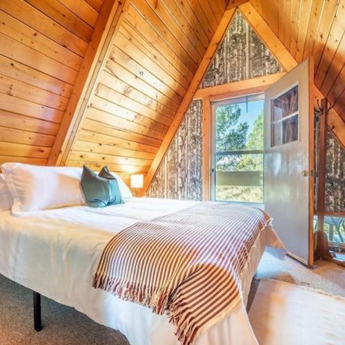 Просто красивый классический американский A - Frame из Колорадо. 03