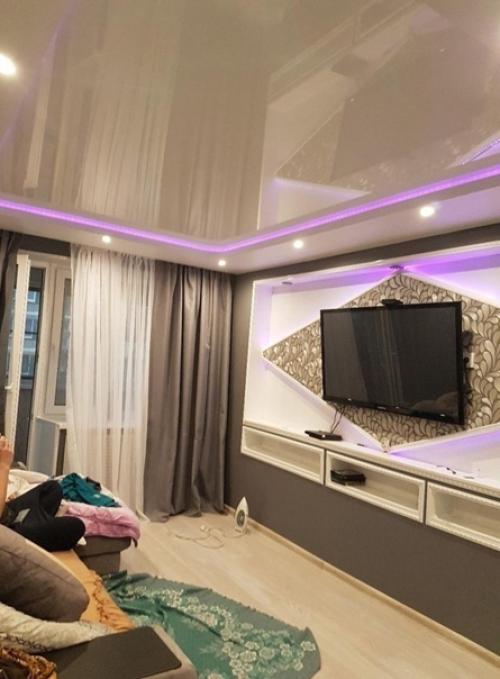 Дизайнером был наш сын 10-классник. 04