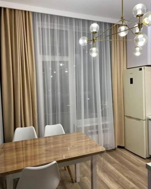 Купили однокомнатную квартиру уже с ремонтом. 02