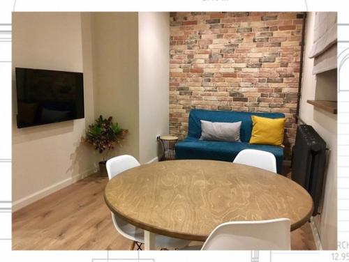 Даже небольшую квартиру в старой пятиэтажке можно превратить в оригинальное и уютное жилье. 01