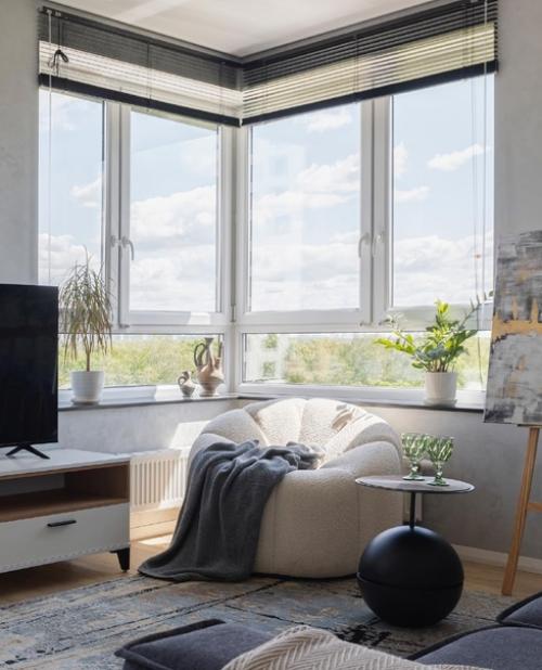 Этой квартирой владеет молодая пара. 02