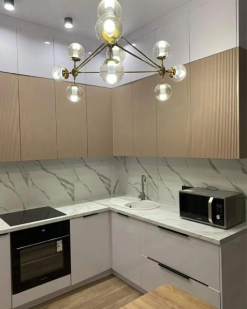 Купили однокомнатную квартиру уже с ремонтом. 01