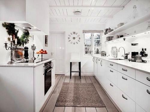 Этот дом - настоящая история, запечатленная в деревянных балках и каменных стенах. 06