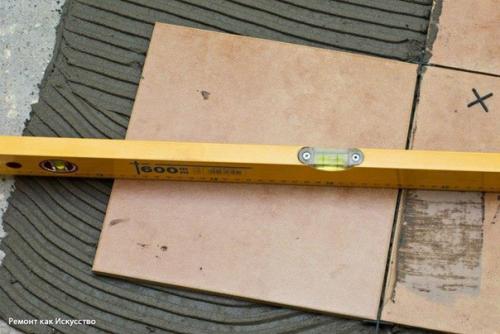 Кладка плитки. Шаг 1. подготовка основания сначала необходимо подготовить основание, чтобы оно было ровным, чистым и сухим. 04 Кладка плитки. Шаг 1. подготовка основания сначала необходимо подготовить основание, чтобы оно было ровным, чистым и сухим. 04