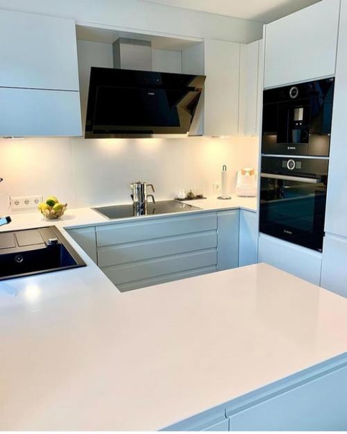 Один из самых идеальный для кухни в загородном доме. 01