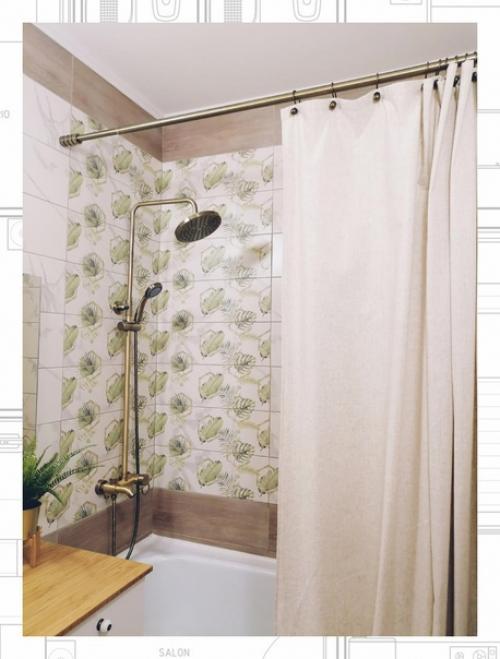 Дерево в ванной комнате особые тактильные ощущения дарит. 01