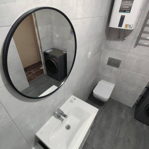 Давайте разберём особенности этой ванной комнаты: 03