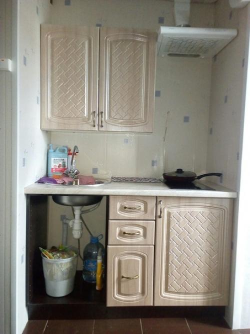 Комната в общежитии, 21, 1 кв, м. все своими руками, не судите строго), осталось доделать совсем чуть чуть. 04