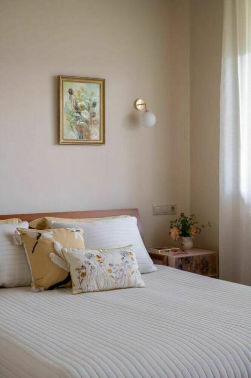 Уютный интерьер дачного дома - это про атмосферу тепла, отдыха и неспешной жизни. 02