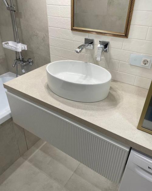 Акцент на фото на мебели для ванной комнаты сделали. 03