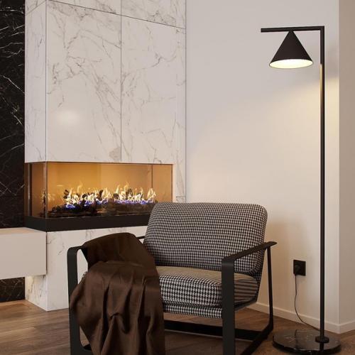 Стильный и строгий интерьер кухни - гостиной. 02