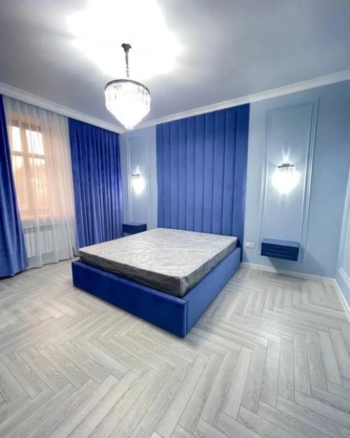 8 ми комнатный дом 2007 года. 01