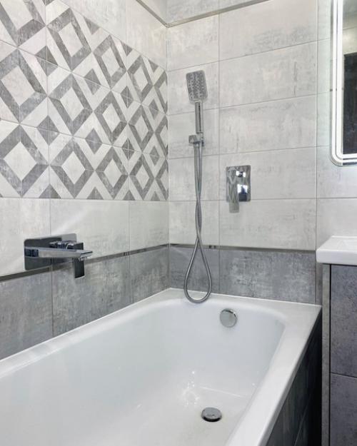 Небольшая ванная комната после капитального ремонта. 01