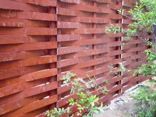 Такие разные штакетники;. 02