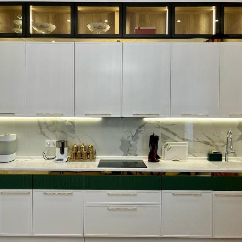 Эту кухню вы точно узнаете, если просмотрели наш последний Room Tour. 03