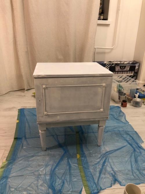 Реставрация старой советской тумбочки женскими рукам. 03