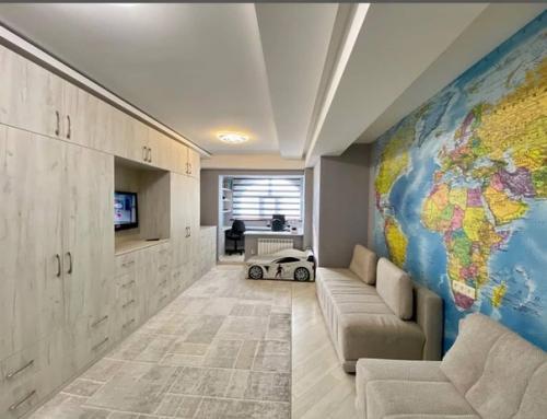 Очень долго копили на квартиру и наконец - то осуществили свою мечту. 03