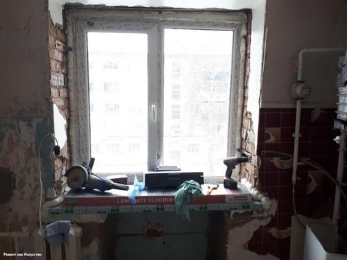 Парень, 19 лет, весь ремонт сделал своими руками, кроме мебели на кухни. 02