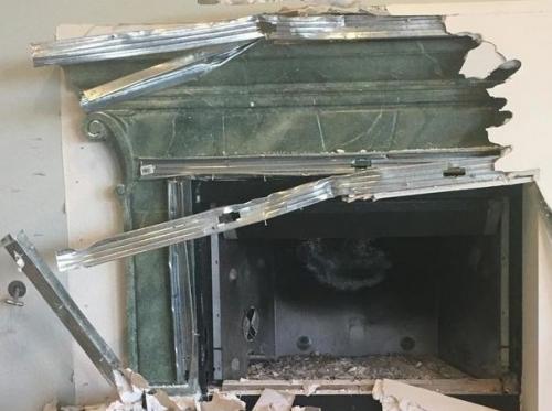 Последнее фото просто полный треш. 02