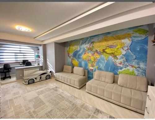 Очень долго копили на квартиру и наконец - то осуществили свою мечту. 04