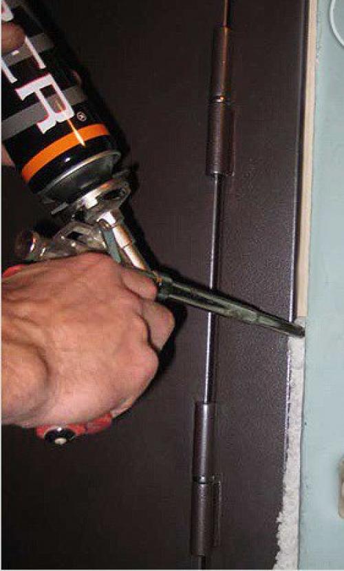 Как утеплить железную дверь. 06 Как утеплить железную дверь. 06