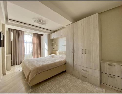 Очень долго копили на квартиру и наконец - то осуществили свою мечту. 07