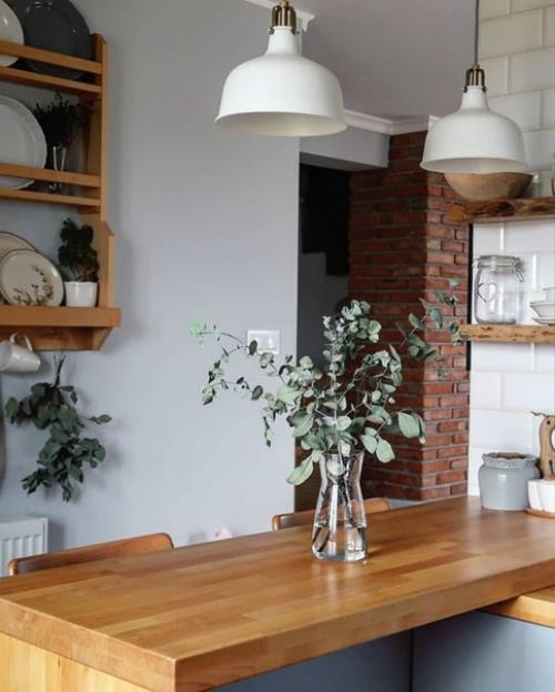 Очень уютно и много света. 02