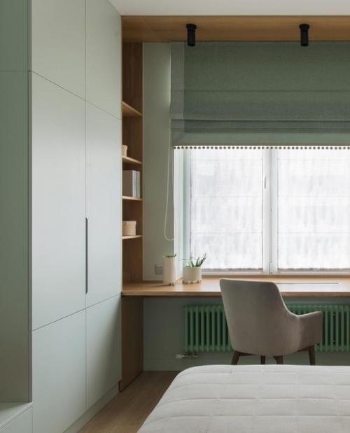 Заказчики проекта, молодая семейная пара, живут в частном доме, а в квартире останавливаются, когда приезжают в Москву по делам. 05