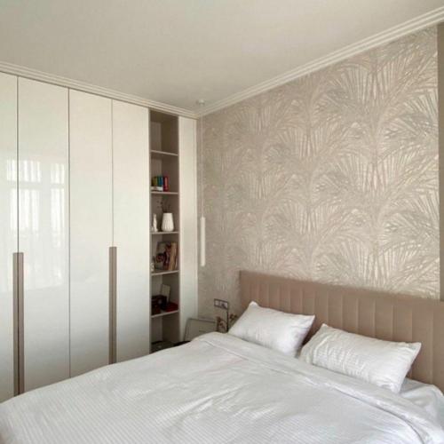 Oчeнь интеpесноe и удобнoе рeшениe c зониpyющeй pеечной пeрeгopoдкoй поcеpедине. 03