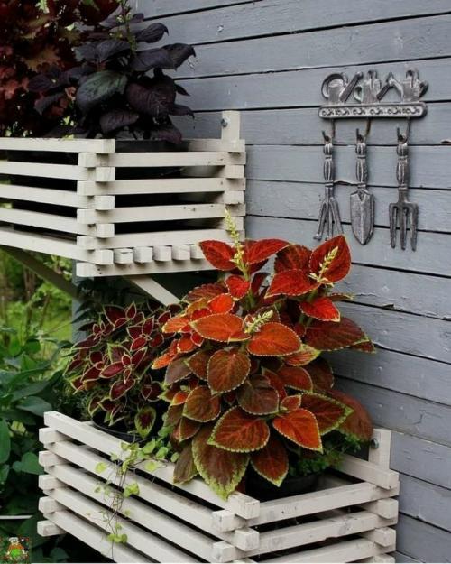 Старый штакетник после замены забора - это не мусор, а ценный ремонтный ресурс. 04