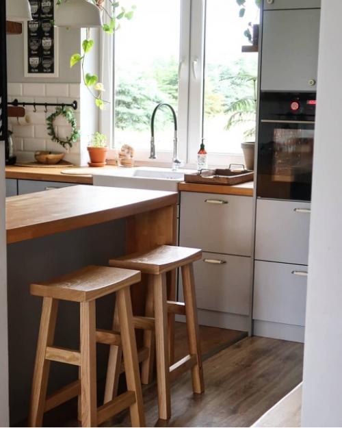 Очень уютно и много света. 03