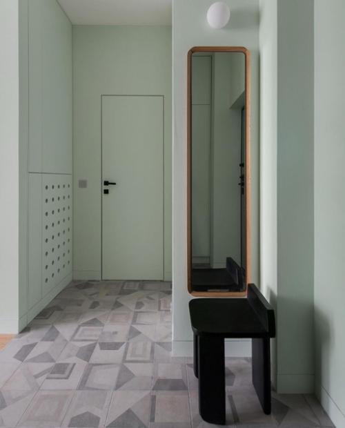 Заказчики проекта, молодая семейная пара, живут в частном доме, а в квартире останавливаются, когда приезжают в Москву по делам. 08