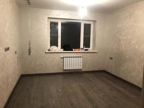 Мужчина потратил кучу денег и сил, чтобы сделать в новостройке квартиру мечты. 01