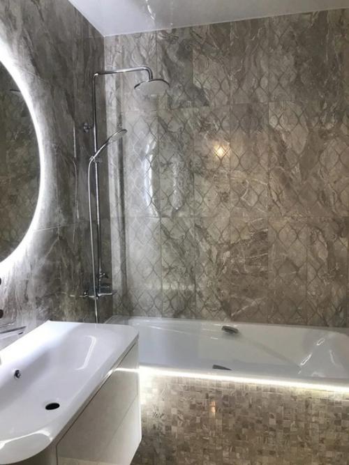 Мужчина потратил кучу денег и сил, чтобы сделать в новостройке квартиру мечты. 03