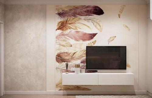 Стильный светлый бежевый интерьер кухни - гостиной с яркими деталями интерьера и мебелью. 03