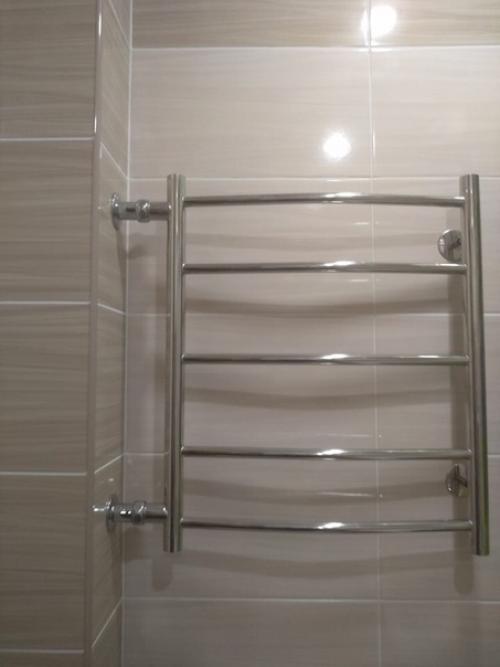 Скромная ванна в квартире. 01